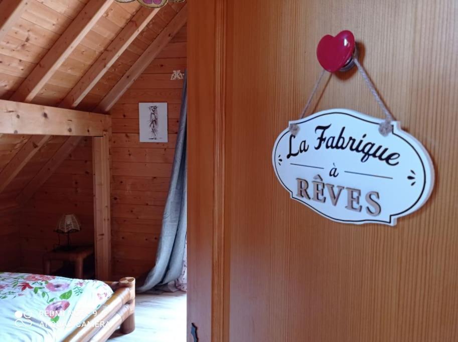 Familial En Bois A 150 M De La *