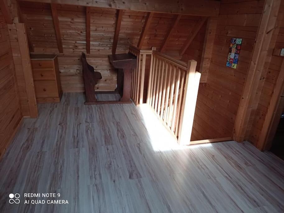 Familial En Bois A 150 M De La Santec
