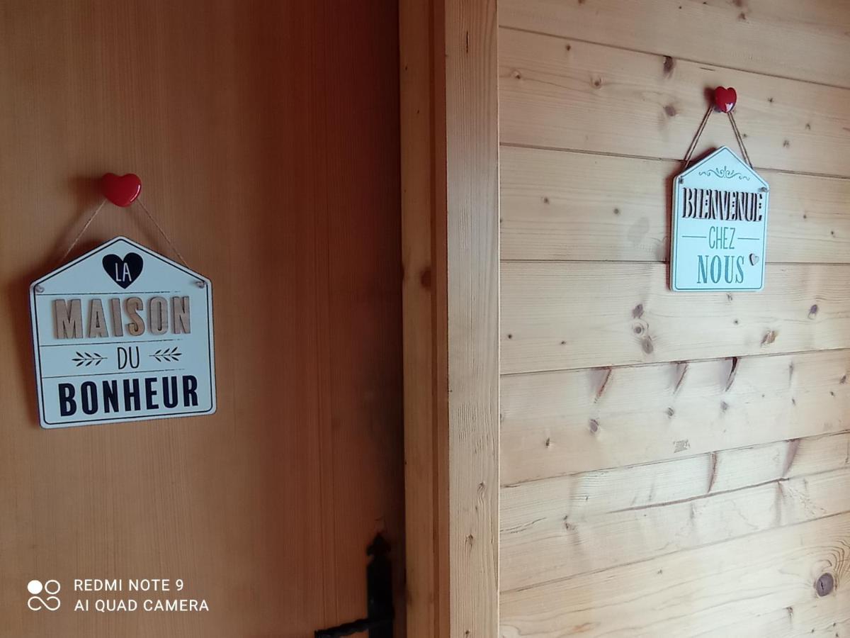 Familial En Bois A 150 M De La * Santec