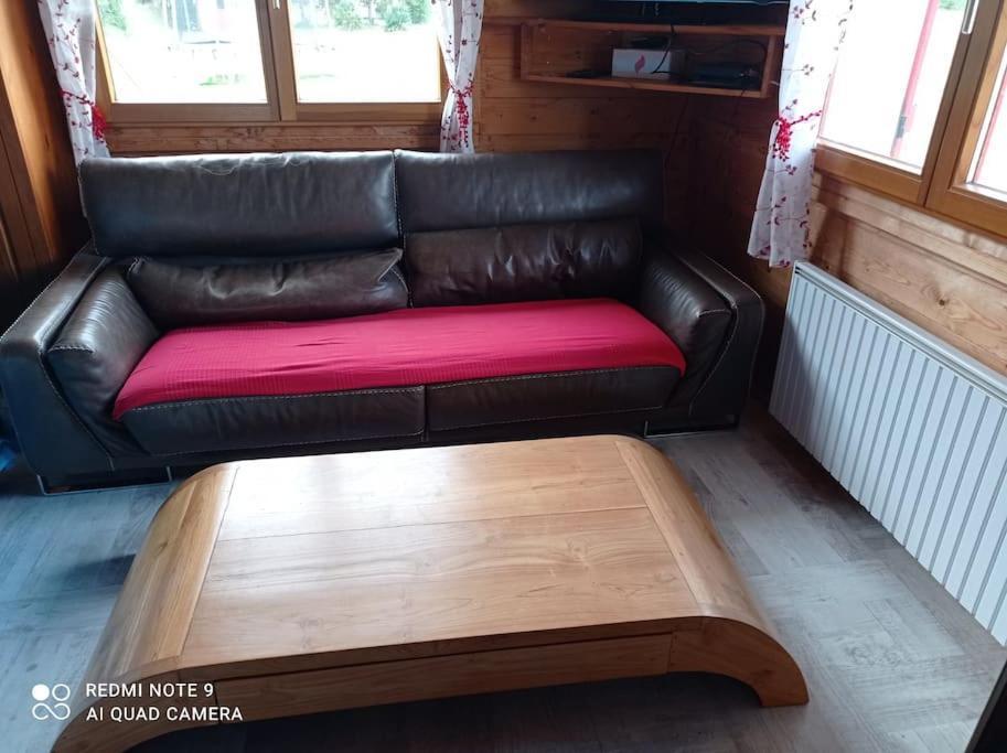 Familial En Bois A 150 M De La * Santec
