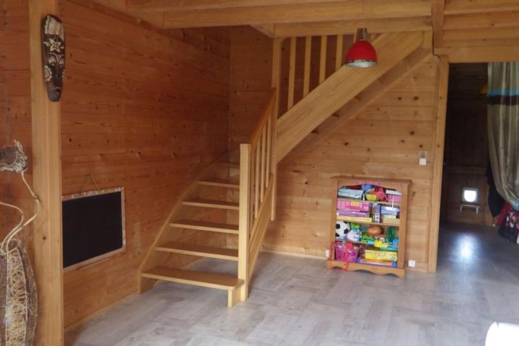 Vakantiehuis Familial En Bois A 150 M De La